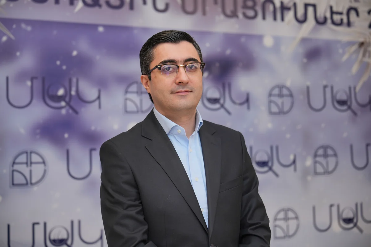 Սահակ Հակոբյան